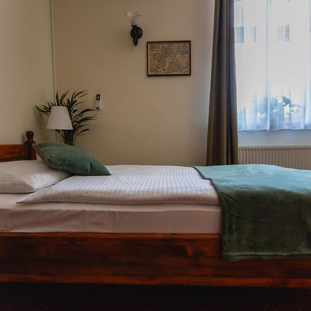 Hotel Aslan Tarnowskie Góry Extérieur photo